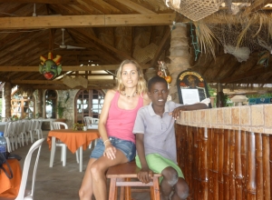 Júlia, Bar Abaka Bay, Ile à Vache