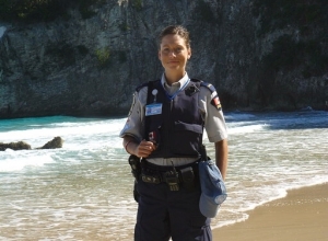 Caroline sur l'Anse d'Azur, en décembre...