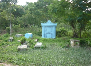 Cimetière de bord de route